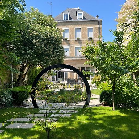 La Demeure Des Sacres - Cathedrale Bed & Breakfast Reims Dış mekan fotoğraf