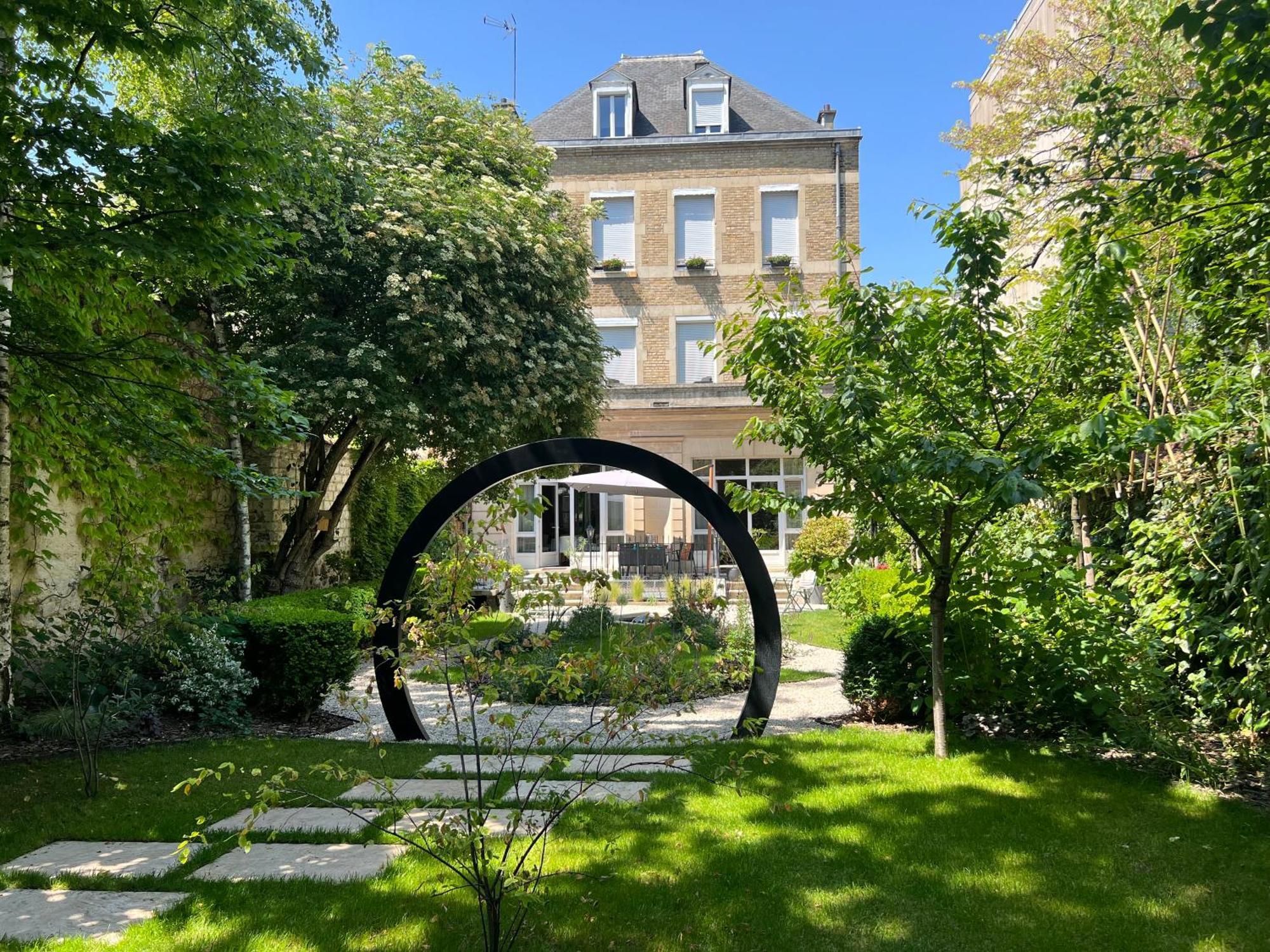 La Demeure Des Sacres - Cathedrale Bed & Breakfast Reims Dış mekan fotoğraf