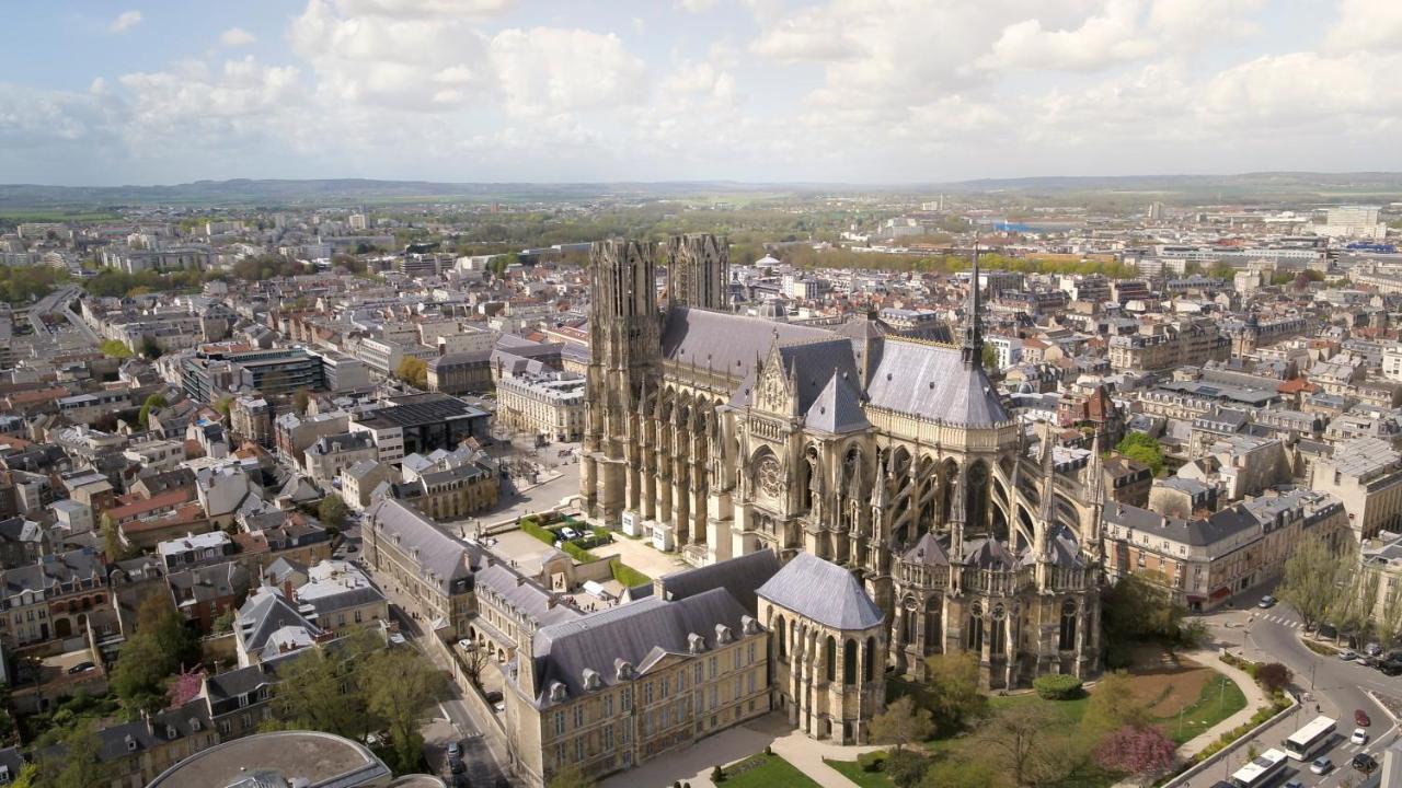 La Demeure Des Sacres - Cathedrale Bed & Breakfast Reims Dış mekan fotoğraf