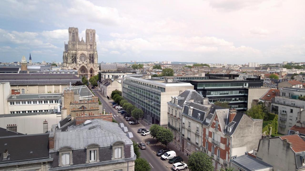 La Demeure Des Sacres - Cathedrale Bed & Breakfast Reims Dış mekan fotoğraf